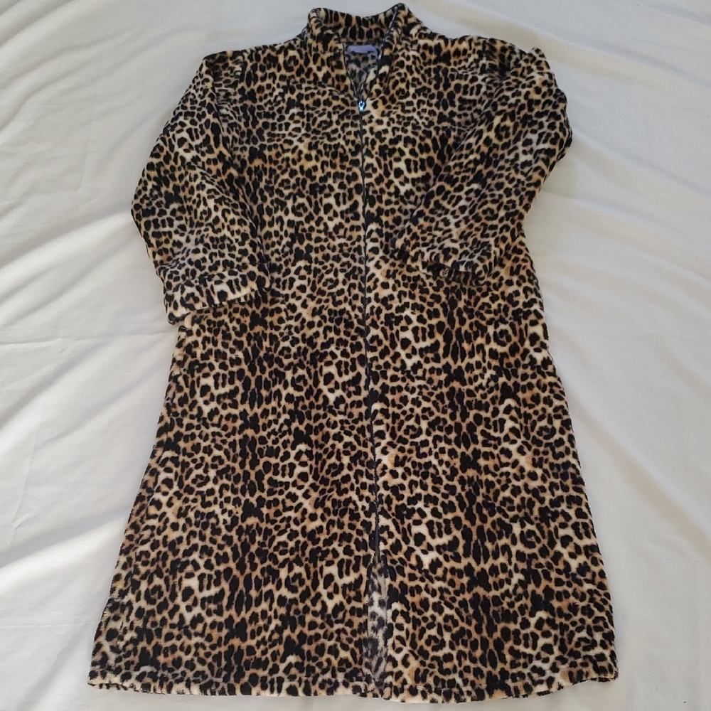 Laura Scott Plush Animal Print Zip Robe in Tan and Black